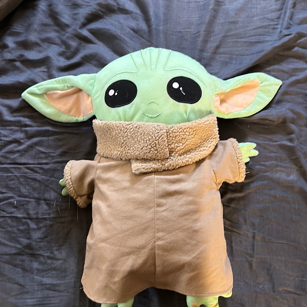 Baby Grogu/ Baby yoda twin bedding set.
